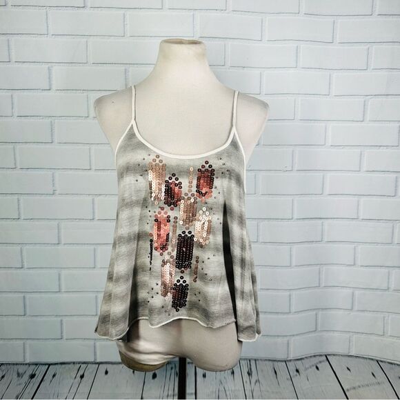 10/$25🦋 Decree Gray & Bronze Sequin Cropped Camisole - Size Medium - Picture 1 of 10